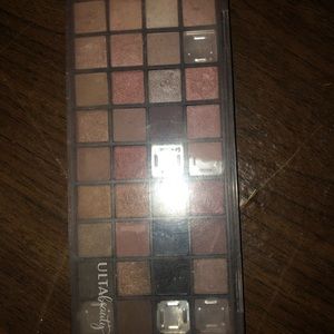 eyeshadow pallet